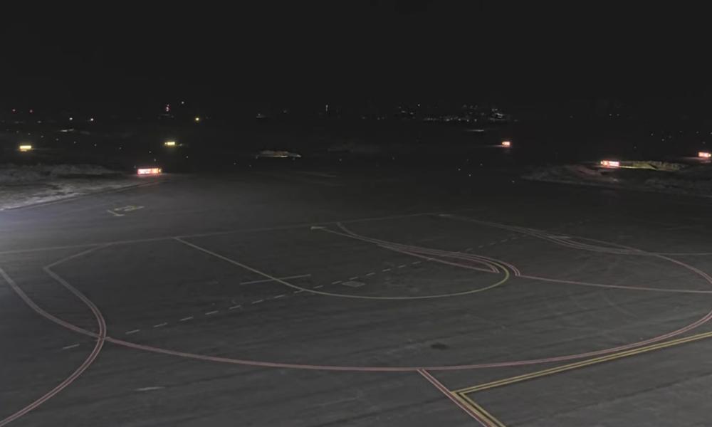 🇬🇱 🏙️ ➡️ ⚫️ ⚡️🚫  